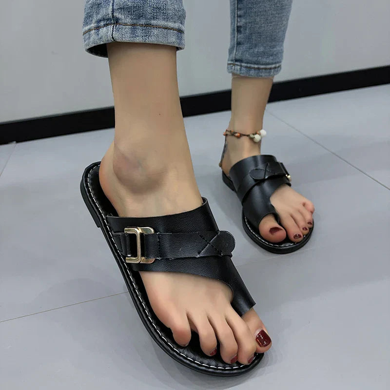 Leather Sandals | Toe Loop | Buckle Detail